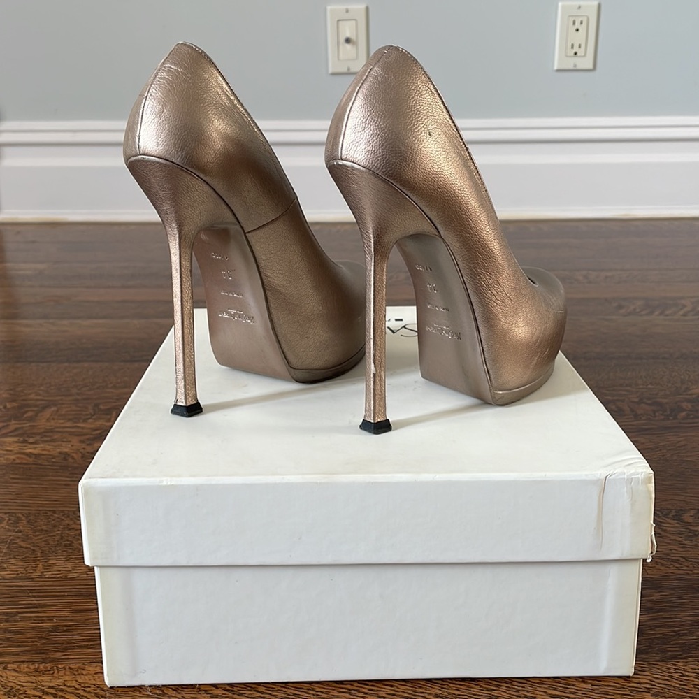 Yves Saint Laurent Tribtoo 105 Pump Gold Size 34 - Picture 3 of 5